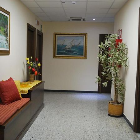 Hotel Galleano ライグエーリア エクステリア 写真