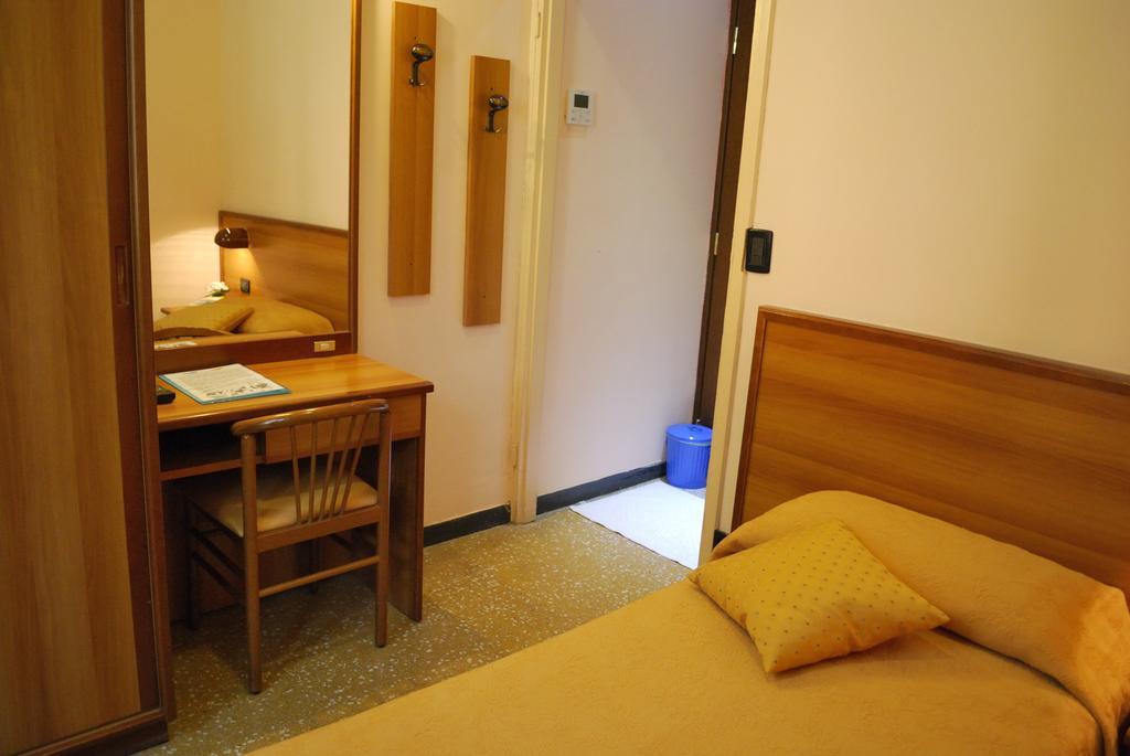 Hotel Galleano ライグエーリア 部屋 写真