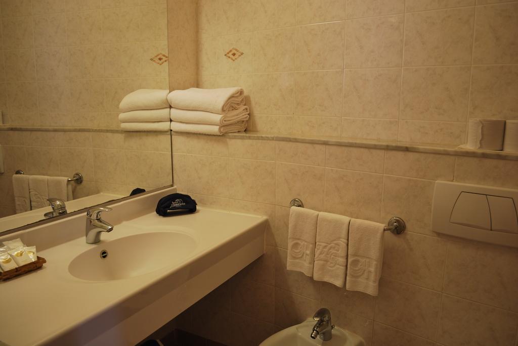Hotel Galleano ライグエーリア 部屋 写真